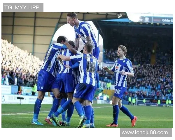 伊普斯与阿斯顿维拉激战正酣谁能在这场对决中笑到最后