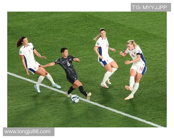 女足意大利与澳大利亚激战正酣谁能在世界杯赛场脱颖而出