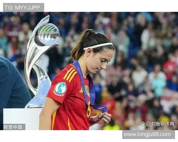 多纳鲁马：从青涩新星到世界顶级门将的辉煌之路