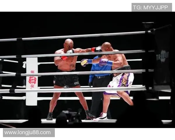 泰森与小罗伊琼斯经典对决精彩集锦回顾与分析 泰森与小罗伊琼斯经典对决精彩集锦回顾与分析