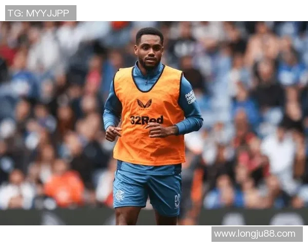 达尼洛:从青涩球员到足球巨星的成长之路与心路历程 达尼洛:从青涩球员到足球巨星的成长之路与心路历程