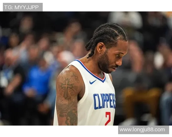 莱昂纳德缺席引发争议快船队遭联盟正式警告措施 莱昂纳德缺席引发争议快船队遭联盟正式警告措施