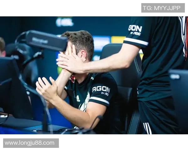 深度对话：杨强在CSGO世界中的成长与挑战之路